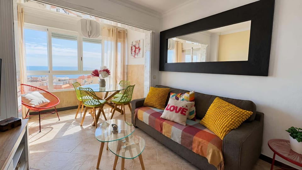 Living room, Sea view, internet