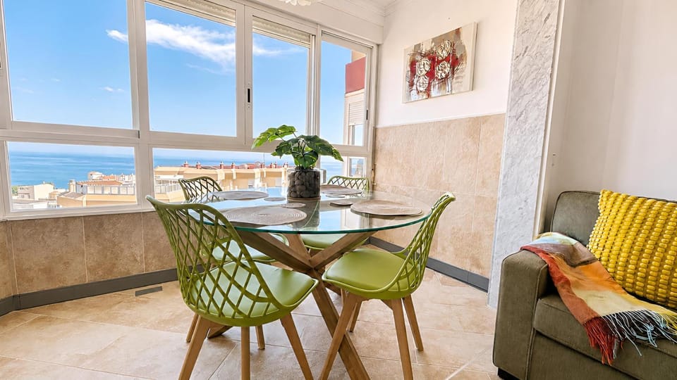 Dining area, Sea view, internet, air conditioner