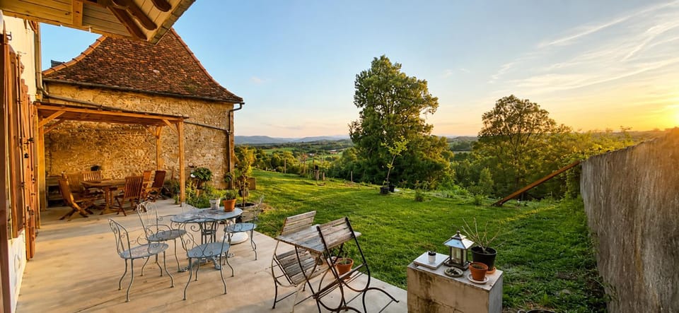 Chambre double alcôve Vacation rental in Nouvelle-Aquitaine