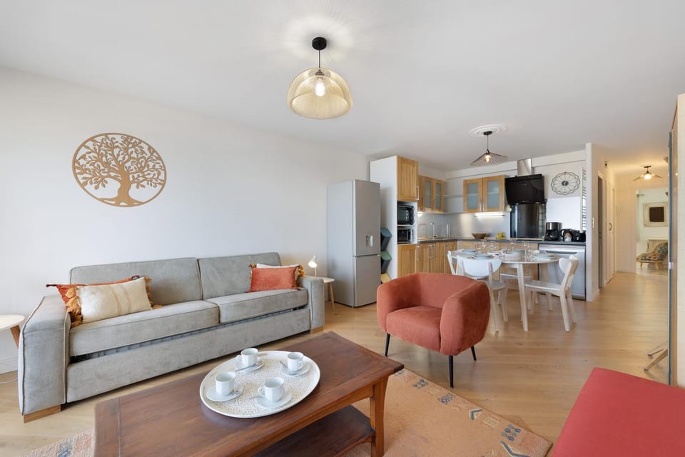 Property building, Living room