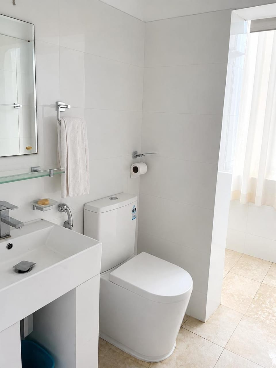 Shower, Toilet, Bathroom, bidet, towels