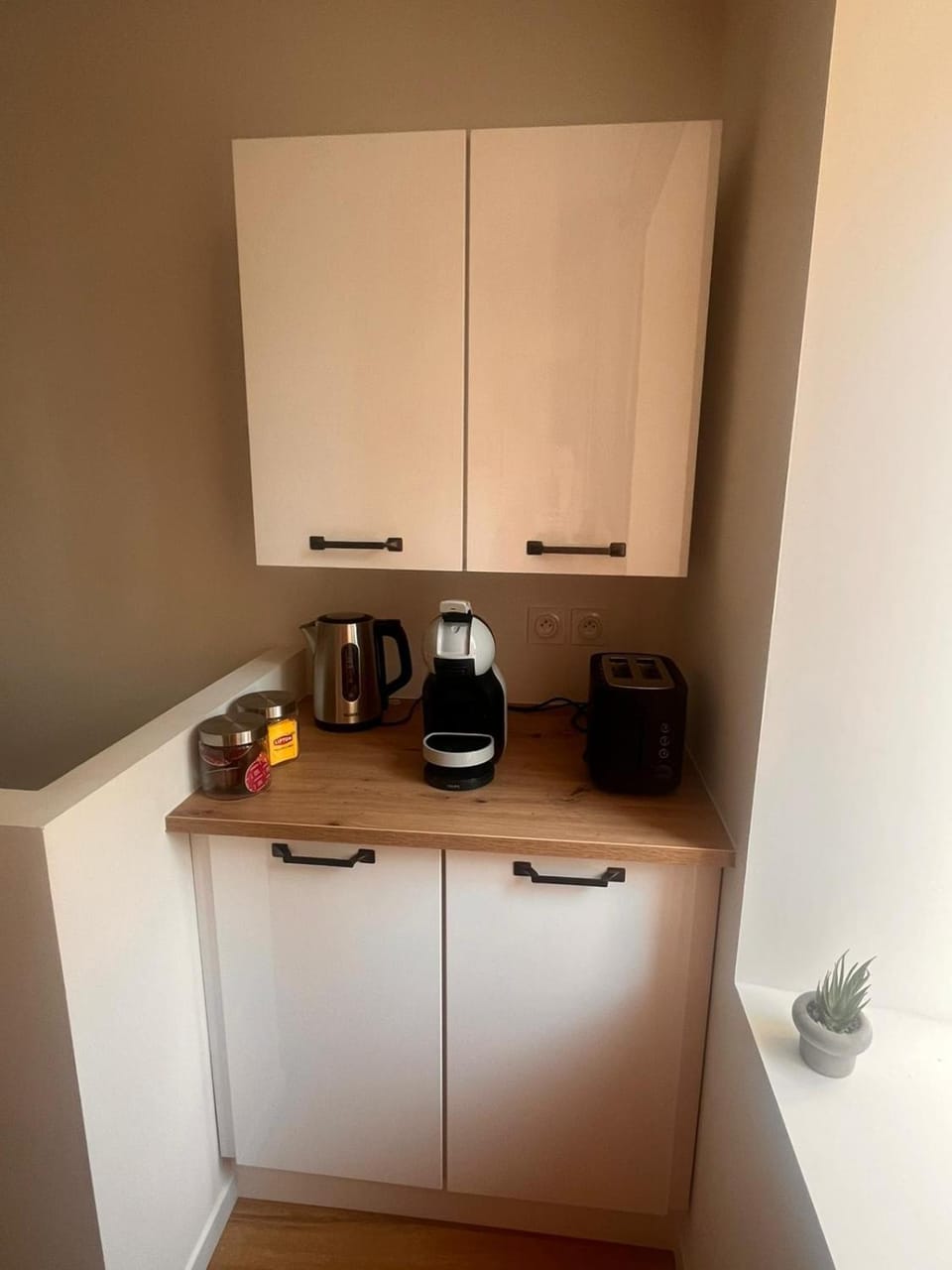 Kitchen or kitchenette, Breakfast