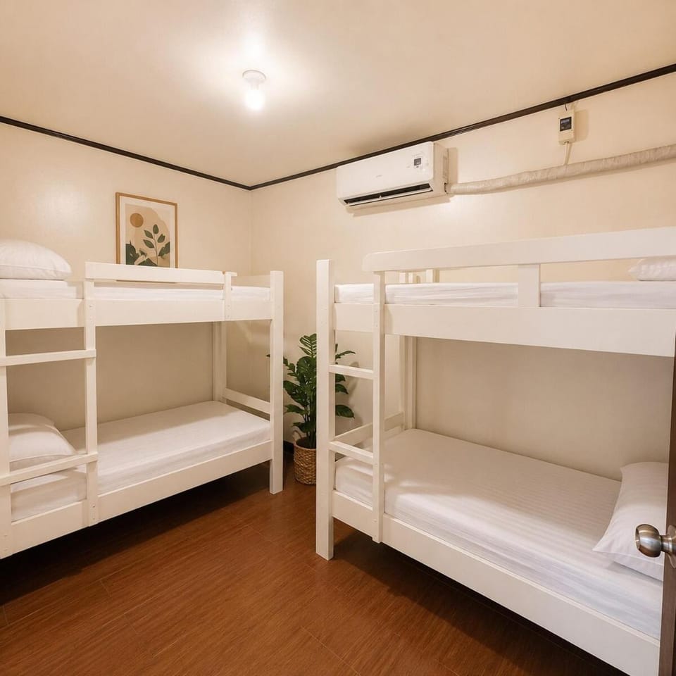 Beachfront Elyu Staycation! Perfect Location! Apartment in La Union
