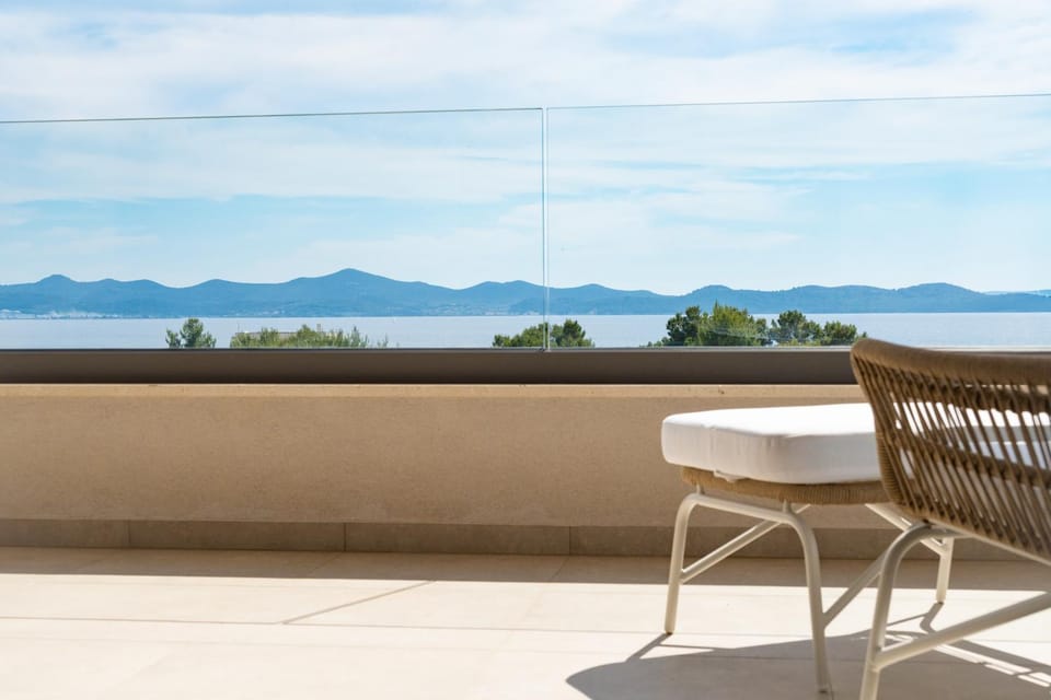 Saint Joseph Seaside Apartment, Zadar Diklo, highly recommended for Catholics Apartment in Zadar