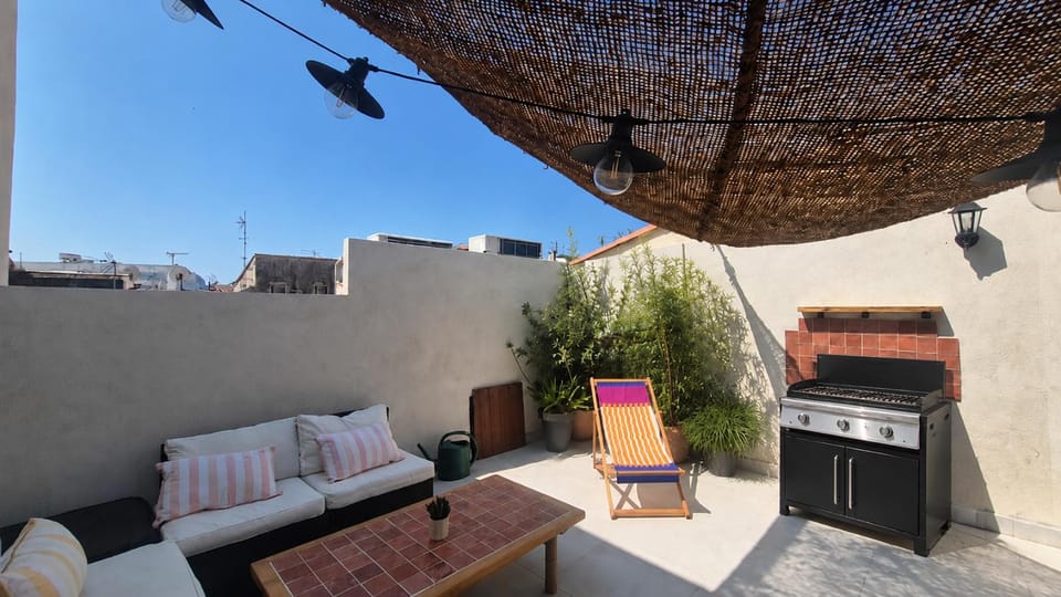 Superbe appartement avec Rooftop privé vue mer Apartment in La Ciotat