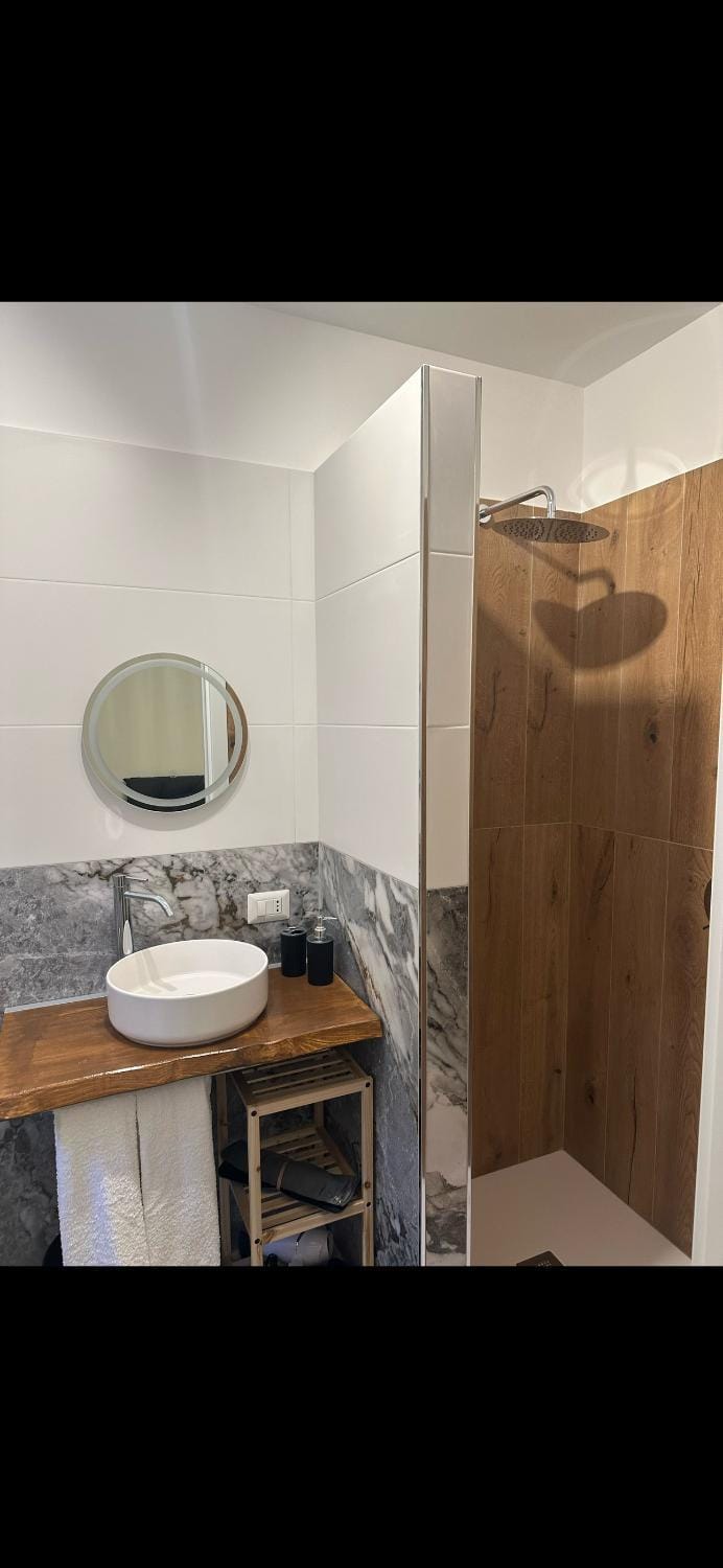 Shower, Bathroom