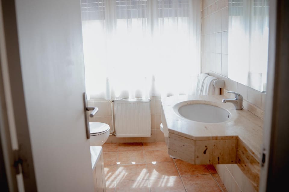 Hostal Bertran Bed and Breakfast in Pallars Jussà