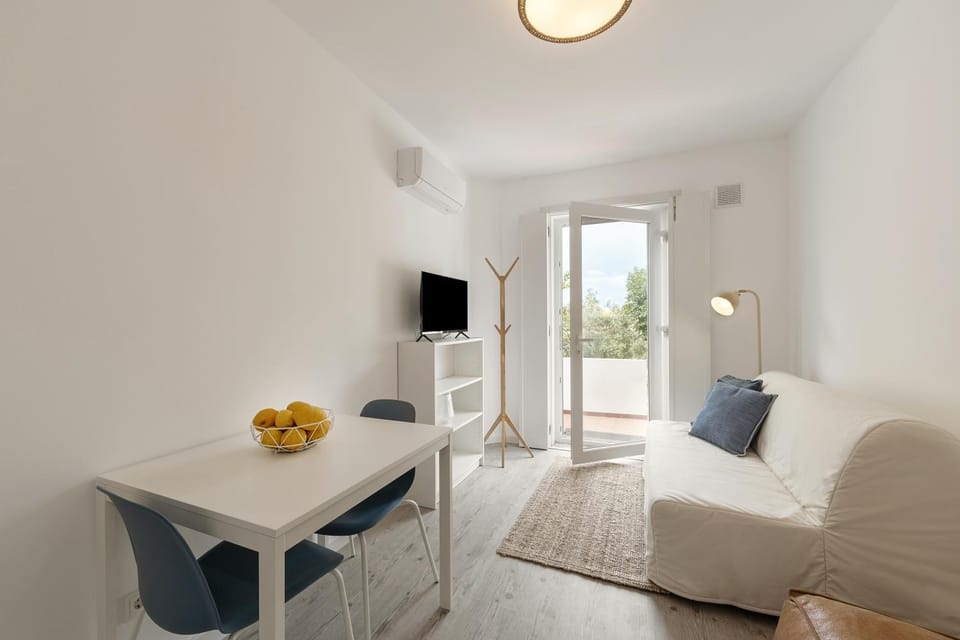 TV and multimedia, Living room, air conditioner