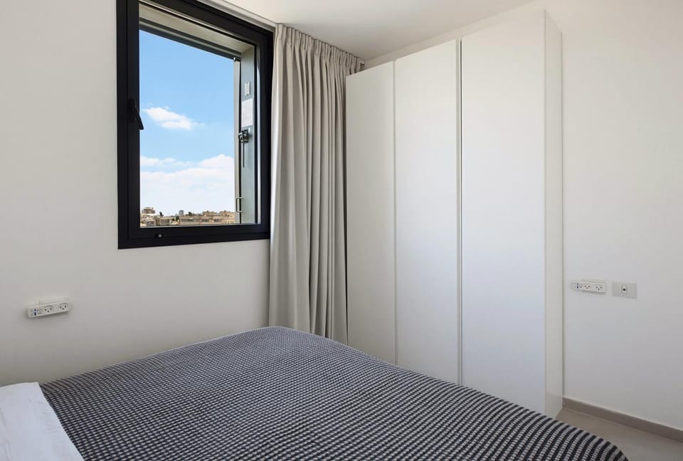Jerusalem Crown Penthouse Luxury Duplex Balcony & Mamad Apartment in Jerusalem