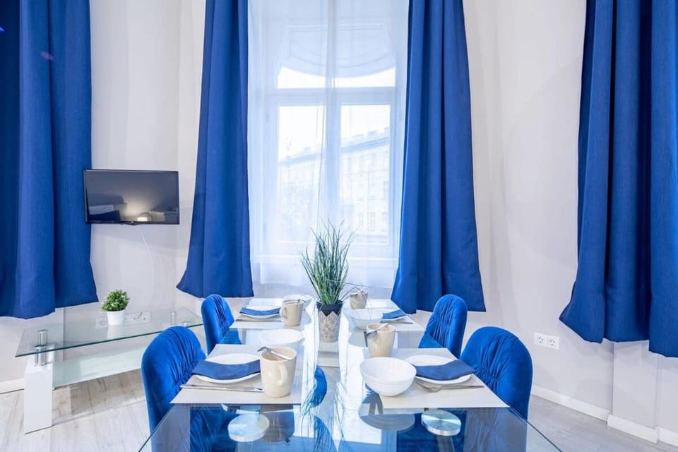 Very Central - Comfy - Design Studio Apartment in Budapest