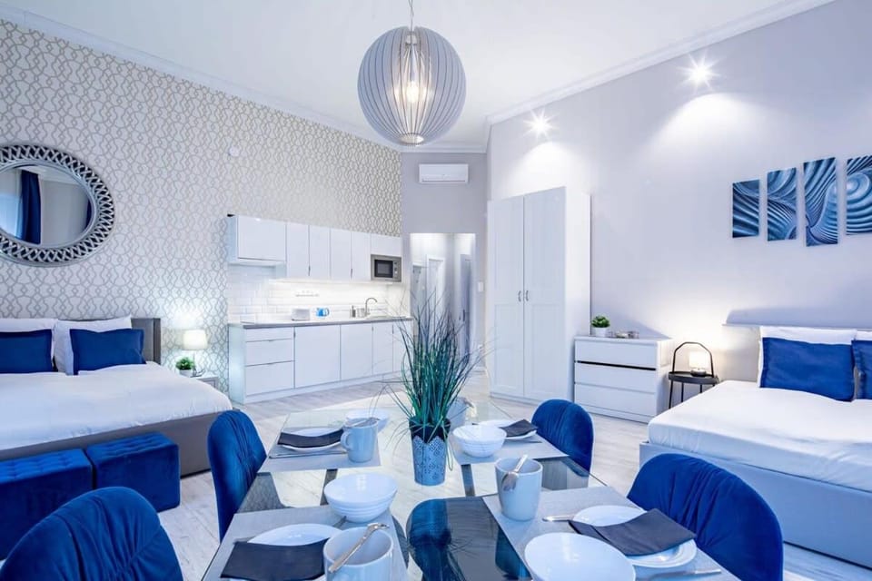 Very Central - Comfy - Design Studio Apartment in Budapest