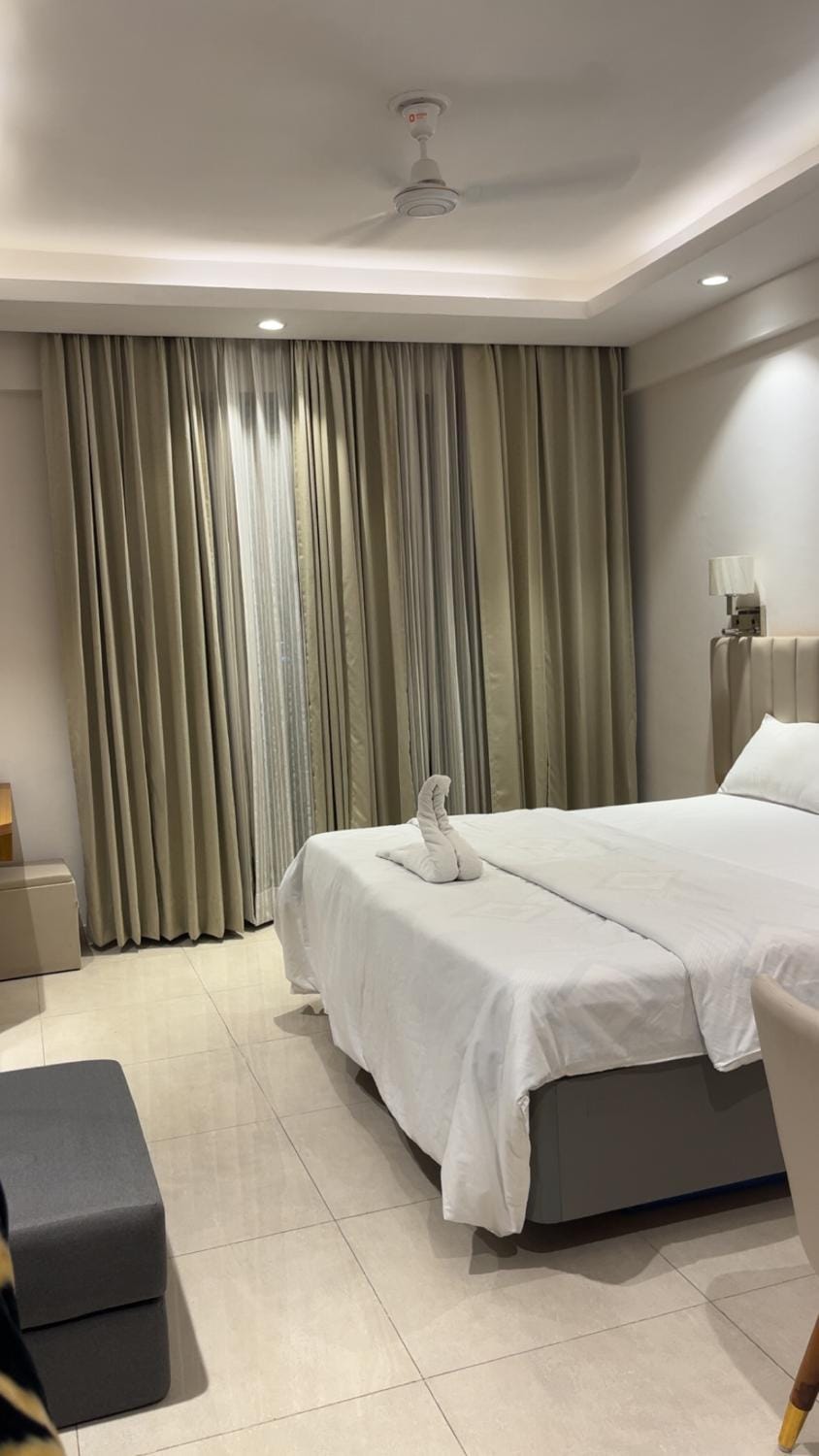The Serene Stay property in omaxe hazratganj Hotel in Lucknow