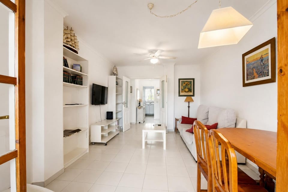 Communal lounge/ TV room, Living room