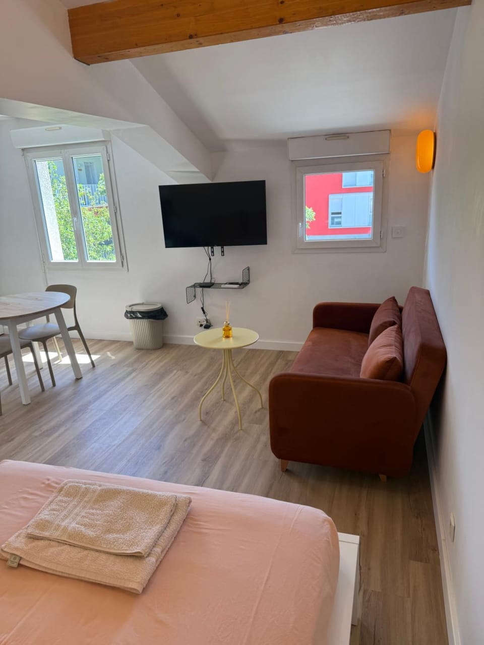 Studio Ô Maé proche Village Outlet - Aéroport - St-Quentin-Fallavier Apartment in Auvergne-Rhône-Alpes