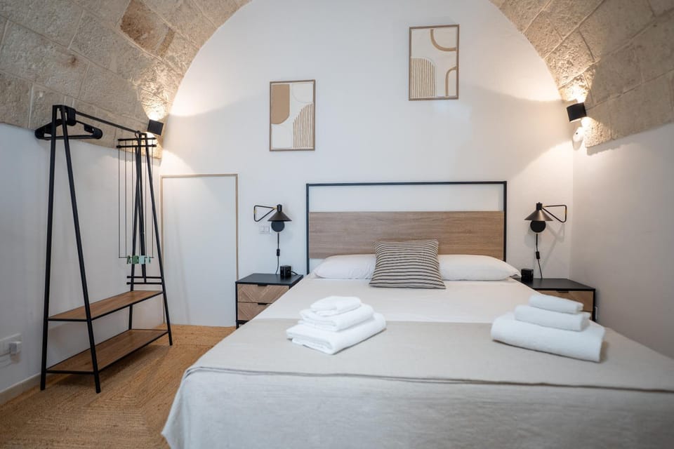 Bed, Photo of the whole room, Bedroom, towels, wardrobe