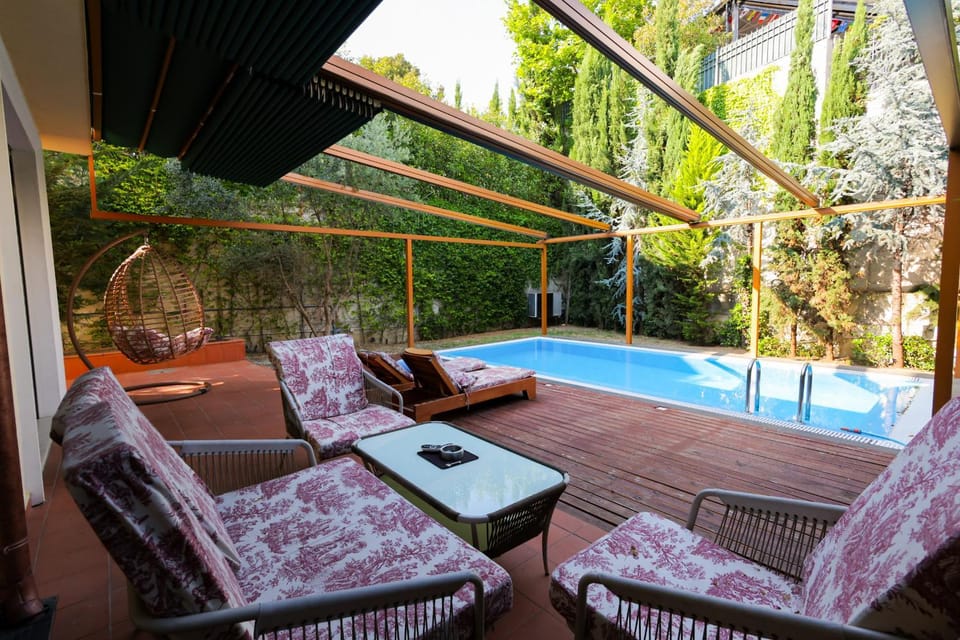 Pool and Spa Retreat Villa Villa in Tirana