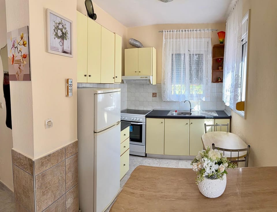 Summer Bloom Kallithea Apartment in Halkidiki