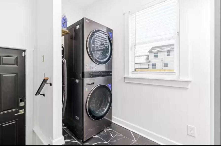 Mt Kilimanjaro Room Private Bath Walk to Cleveland Clinic Vacation rental in Cleveland Heights