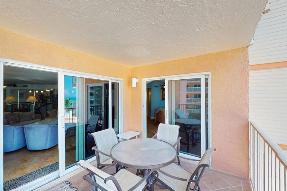 Beach Cottage #1313 House in Redington Shores