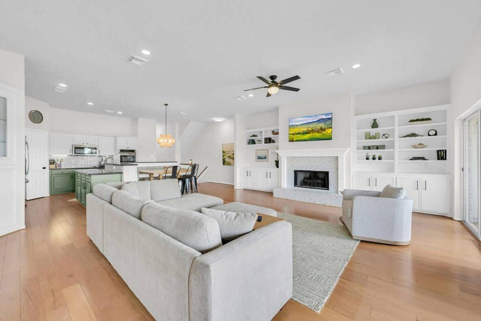 Capetown House in Lake Conroe