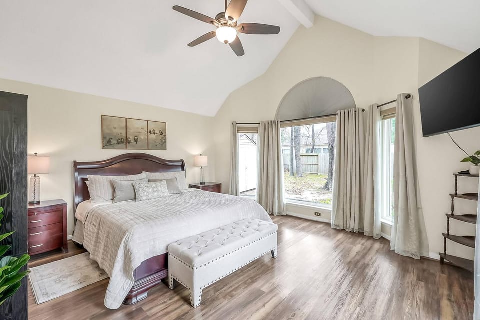 South Rambling Ridge Pl House in The Woodlands