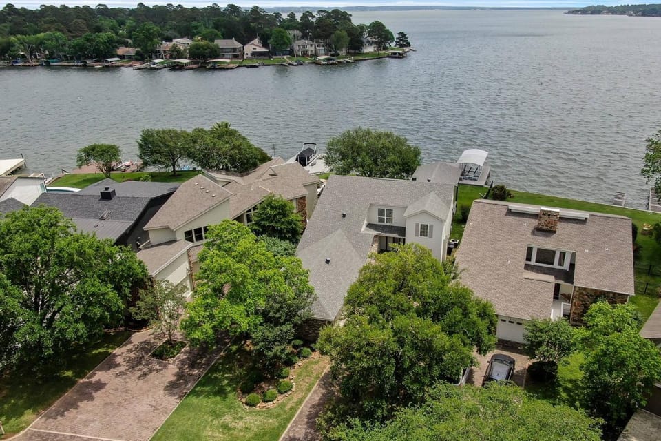Canterbury Lane House in Lake Conroe