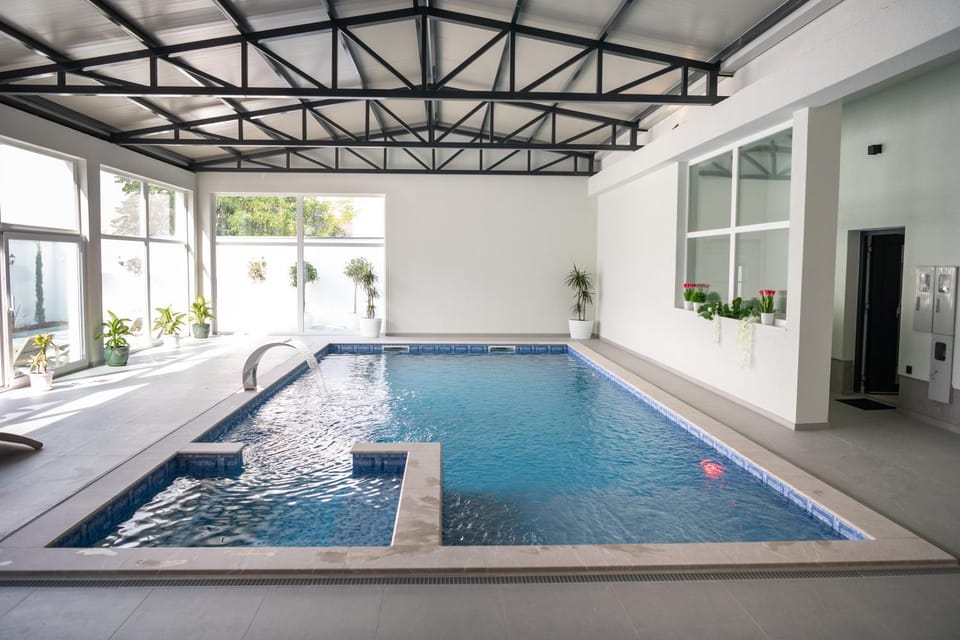 Pool view, Swimming pool