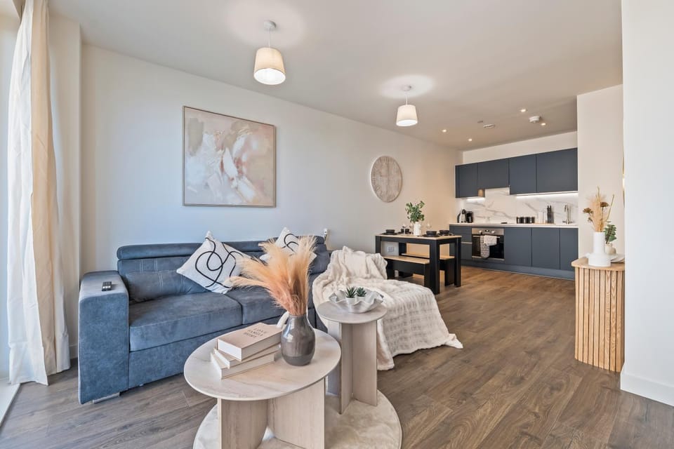 Modern 1BR Direct to Wembley Sleeps 4 Apartment in Harrow