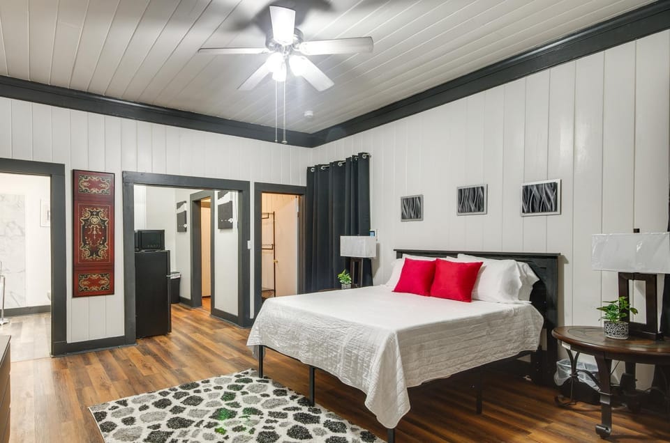 1 Mi to Dtwn! Family-Friendly Retreat in Greenwood House in Mississippi