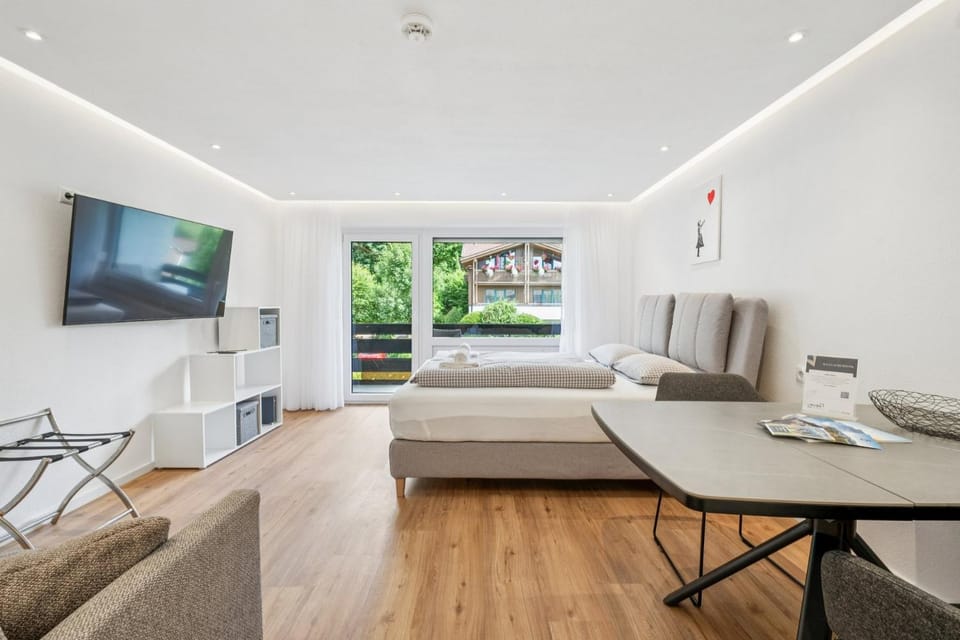 Bed, Living room