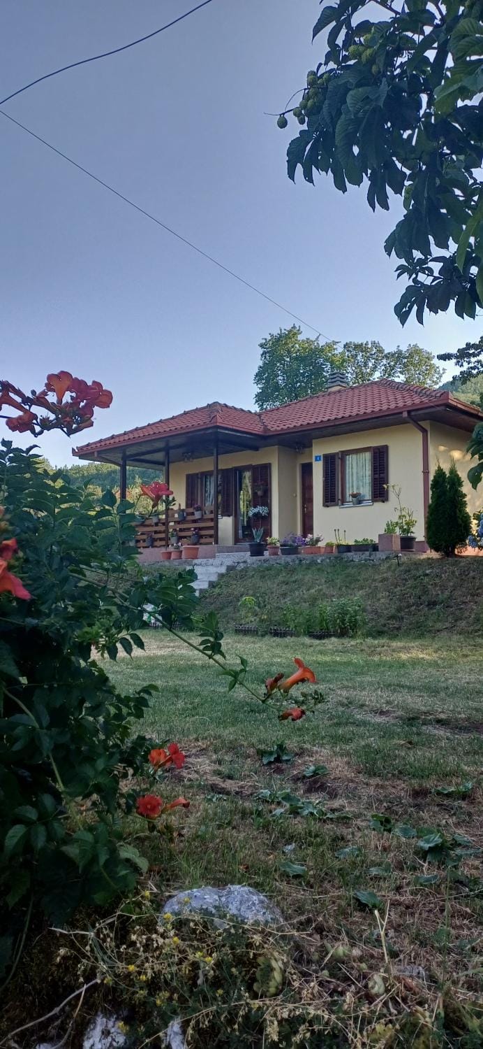 Nature escape cottage House in Montenegro