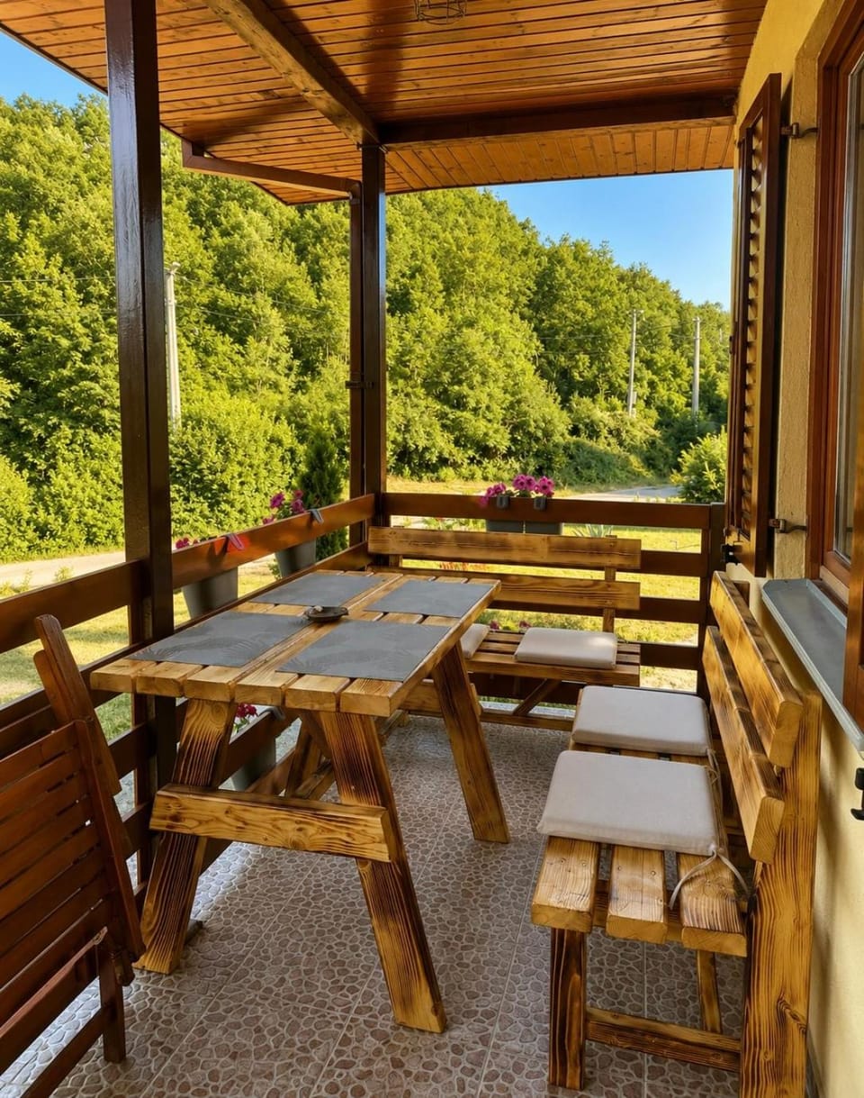 Patio, Balcony/Terrace, Seating area, Dining area