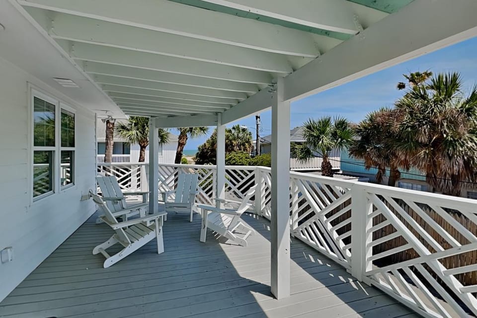 50 Steps to the Beach House in Tybee Island