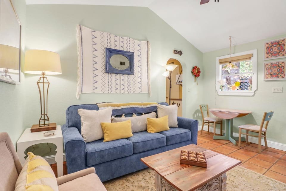 Hillsedge Haciendas- La Casita House in Wimberley