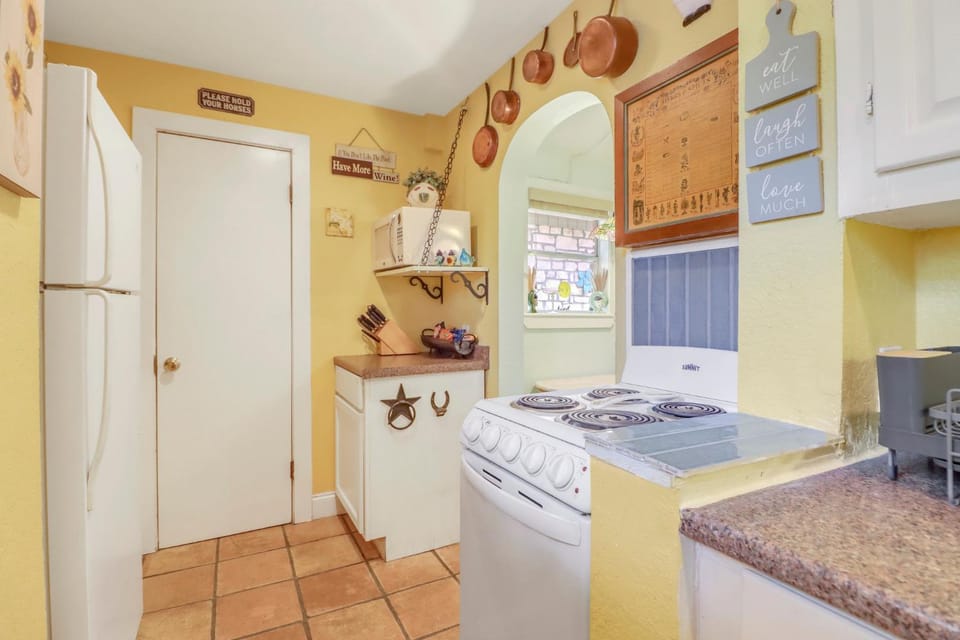 Hillsedge Haciendas- La Casita House in Wimberley