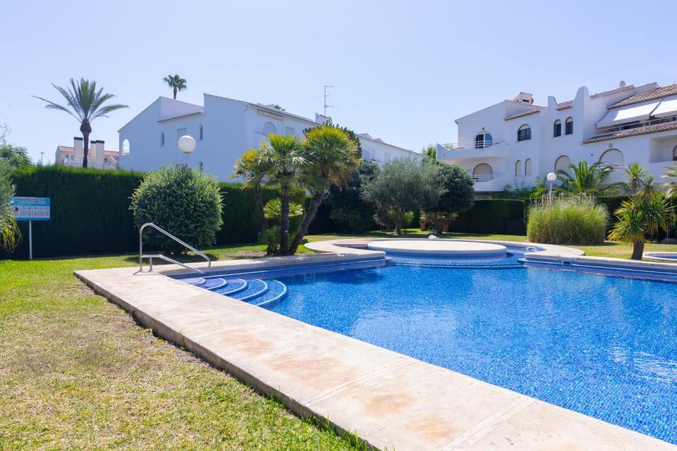 Garden, Swimming pool