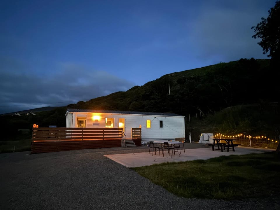 Beachcomber's Paradise Nature lodge in County Kerry