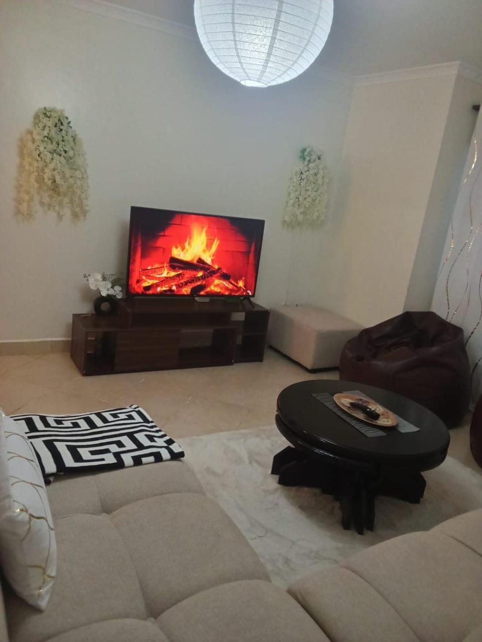 Communal lounge/ TV room, TV and multimedia, Living room