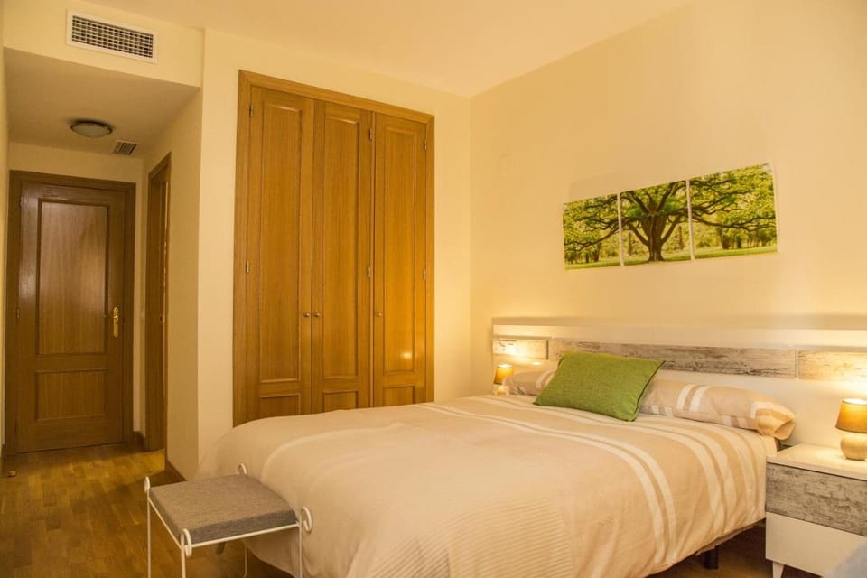 Bed, Photo of the whole room, Bedroom, wardrobe