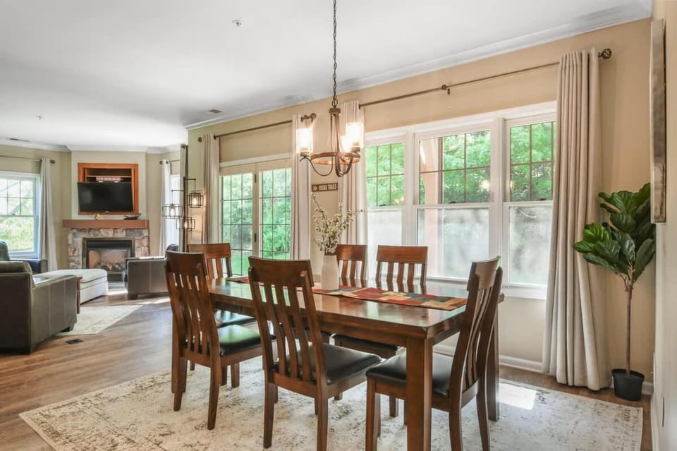 Large condo near Mountain Creek & Crystal Springs Apartment in Vernon Township