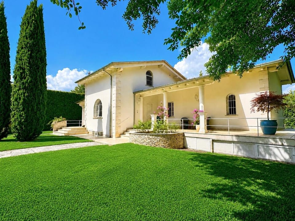 Pietrasanta Sea Villa near Forte dei Marmi with Private Pool & Park Villa in Pietrasanta