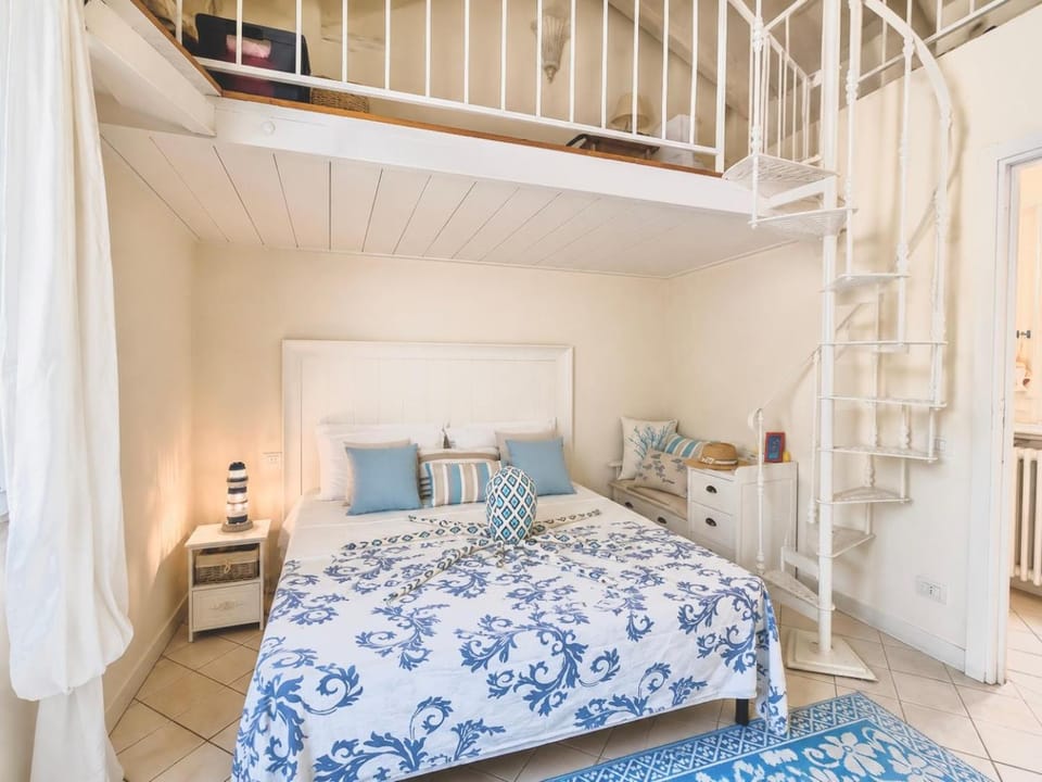 Pietrasanta Sea Villa near Forte dei Marmi with Private Pool & Park Villa in Pietrasanta