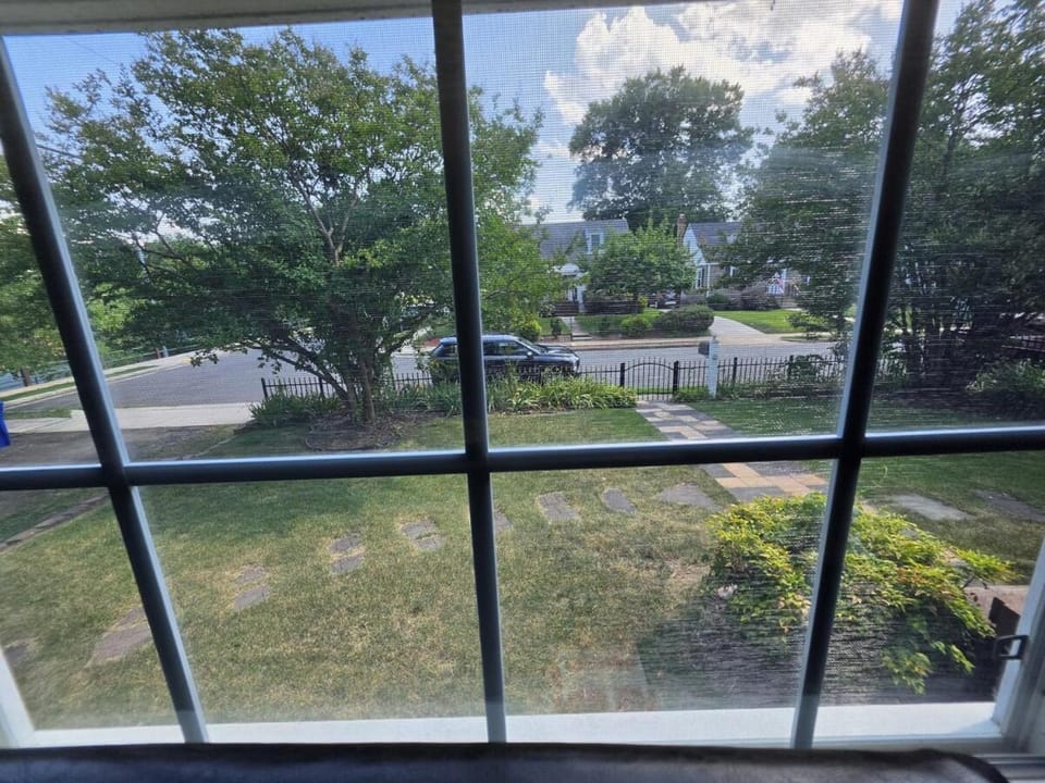 Sunny Bright Room in Pentagon City - Walk to METRO Vacation rental in Arlington