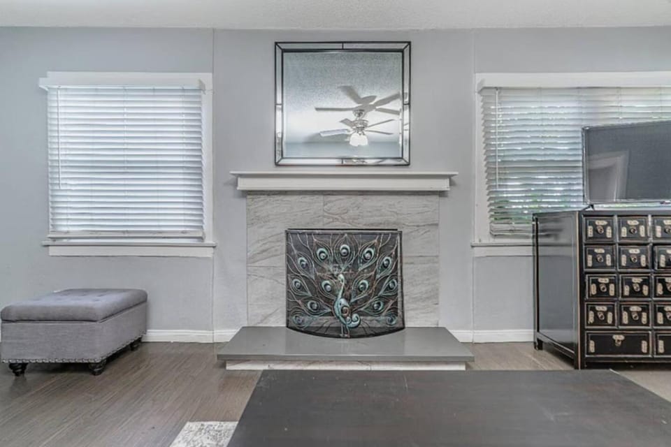 Charming Monrovia Bungalow Near Pasadena and LA House in Arcadia