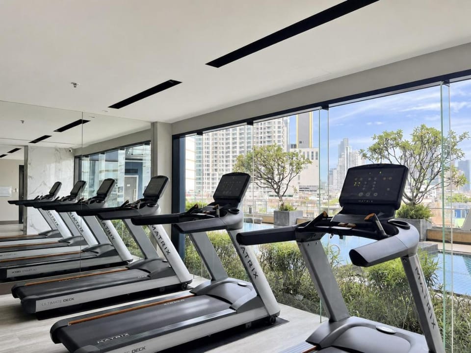 Walk to BTS l Large 49sqm l Near Iconsiam Apartment in Bangkok