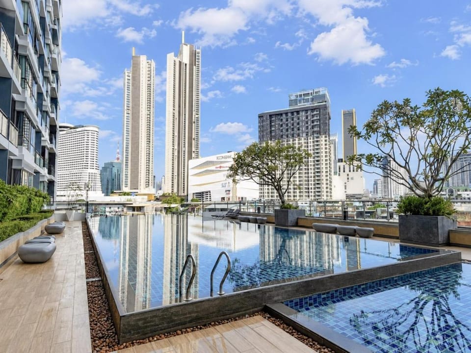 Walk to BTS l Large 49sqm l Near Iconsiam Apartment in Bangkok