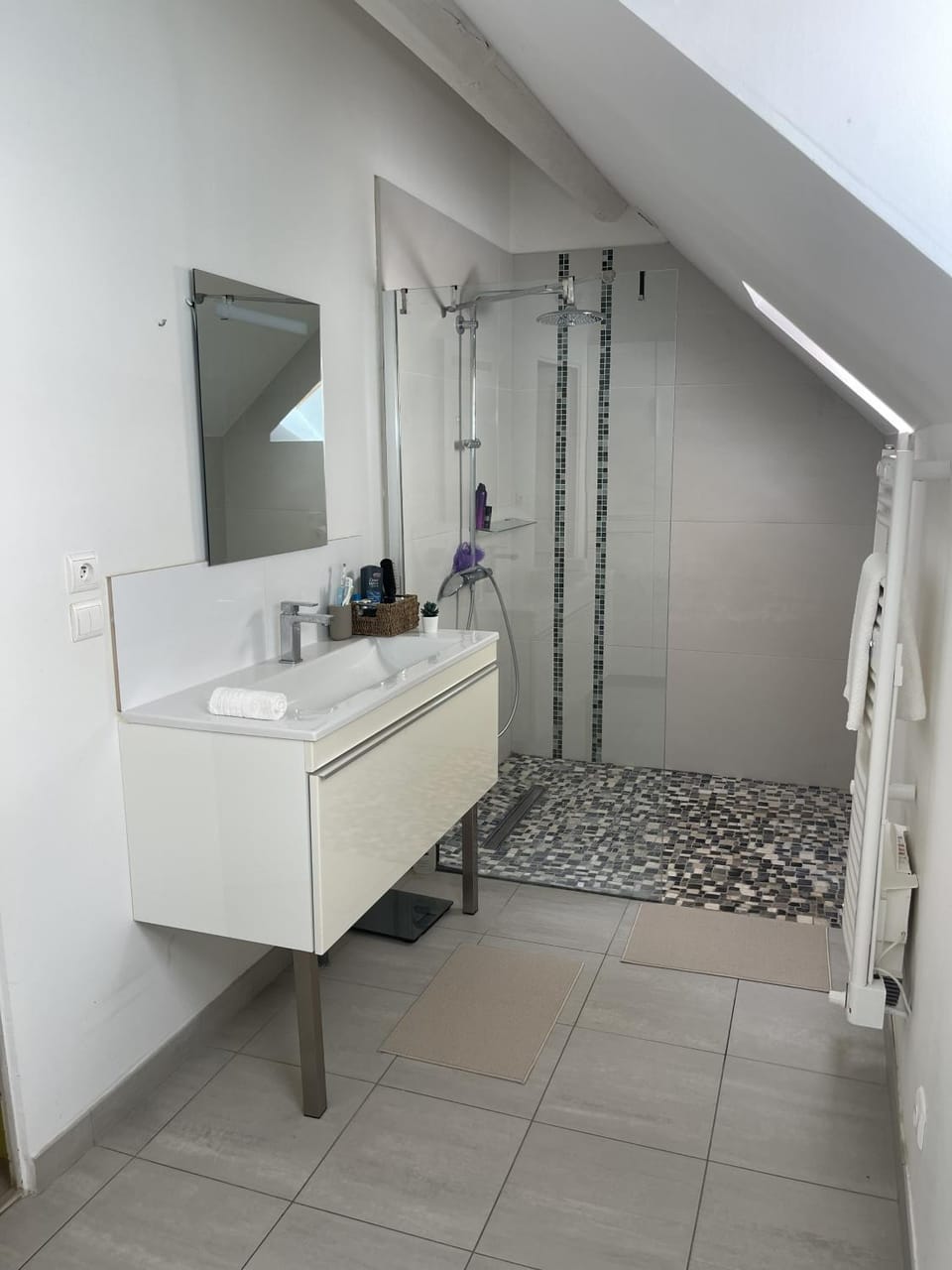 Shower, Bathroom