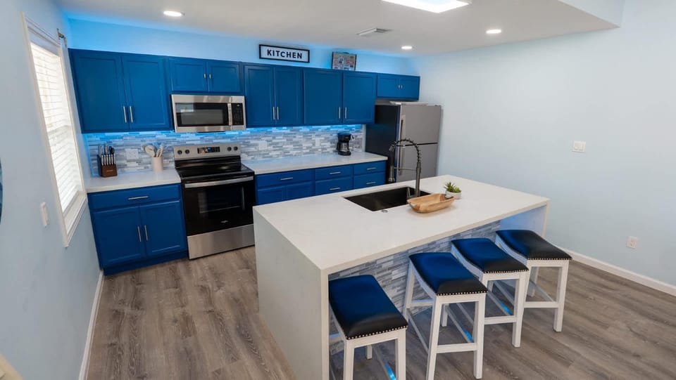 New 5BR Remodel Heated Pool Gameroom up to 20 House in South Padre Island