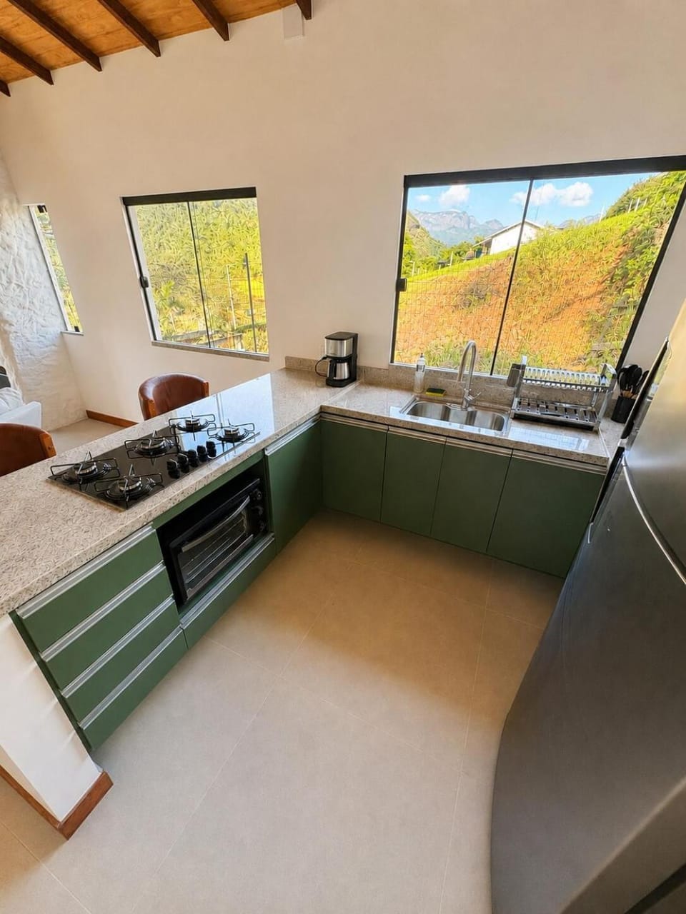 Kitchen or kitchenette, kitchen