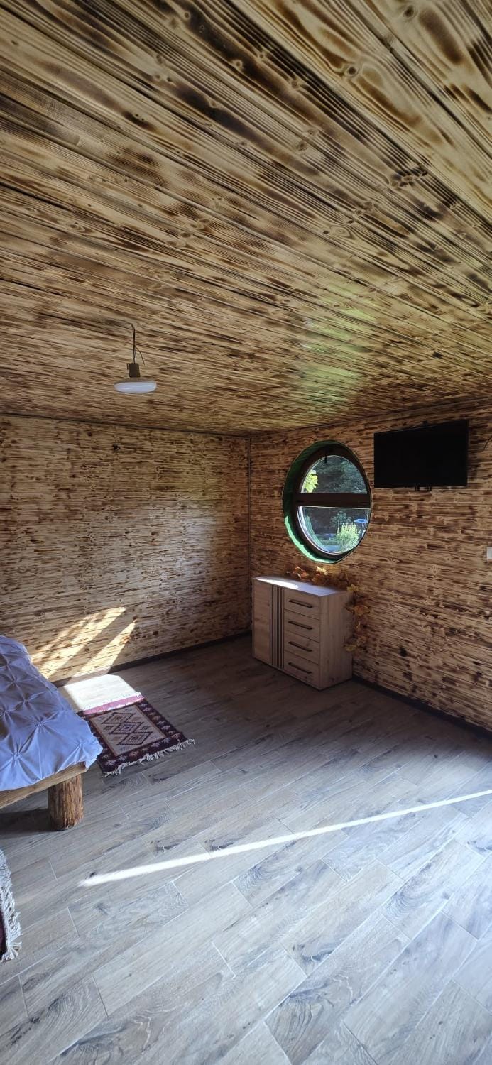 lazy trout house Chalet in Romania